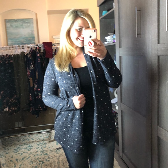 Last 1! Size Large polka dot cardigan - Picture 3 of 5